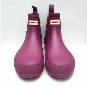 Hunter Chelsea Boots Color: Violet Size: 9 M/40-41